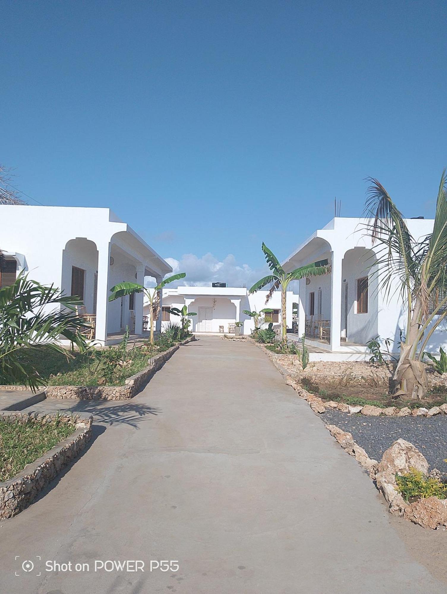 Bed and Breakfast Red Land House Watamu Exterior foto