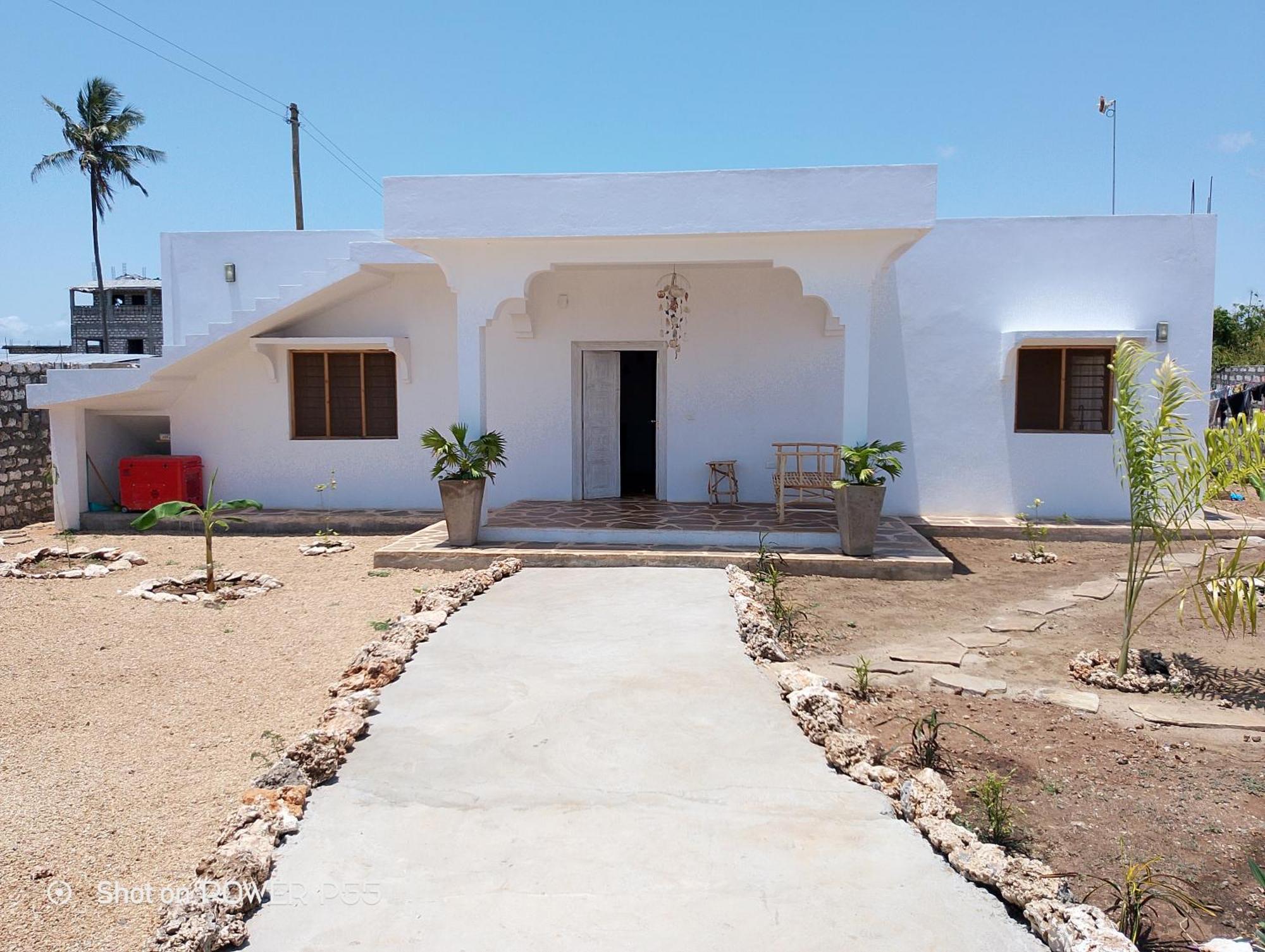 Bed and Breakfast Red Land House Watamu Exterior foto