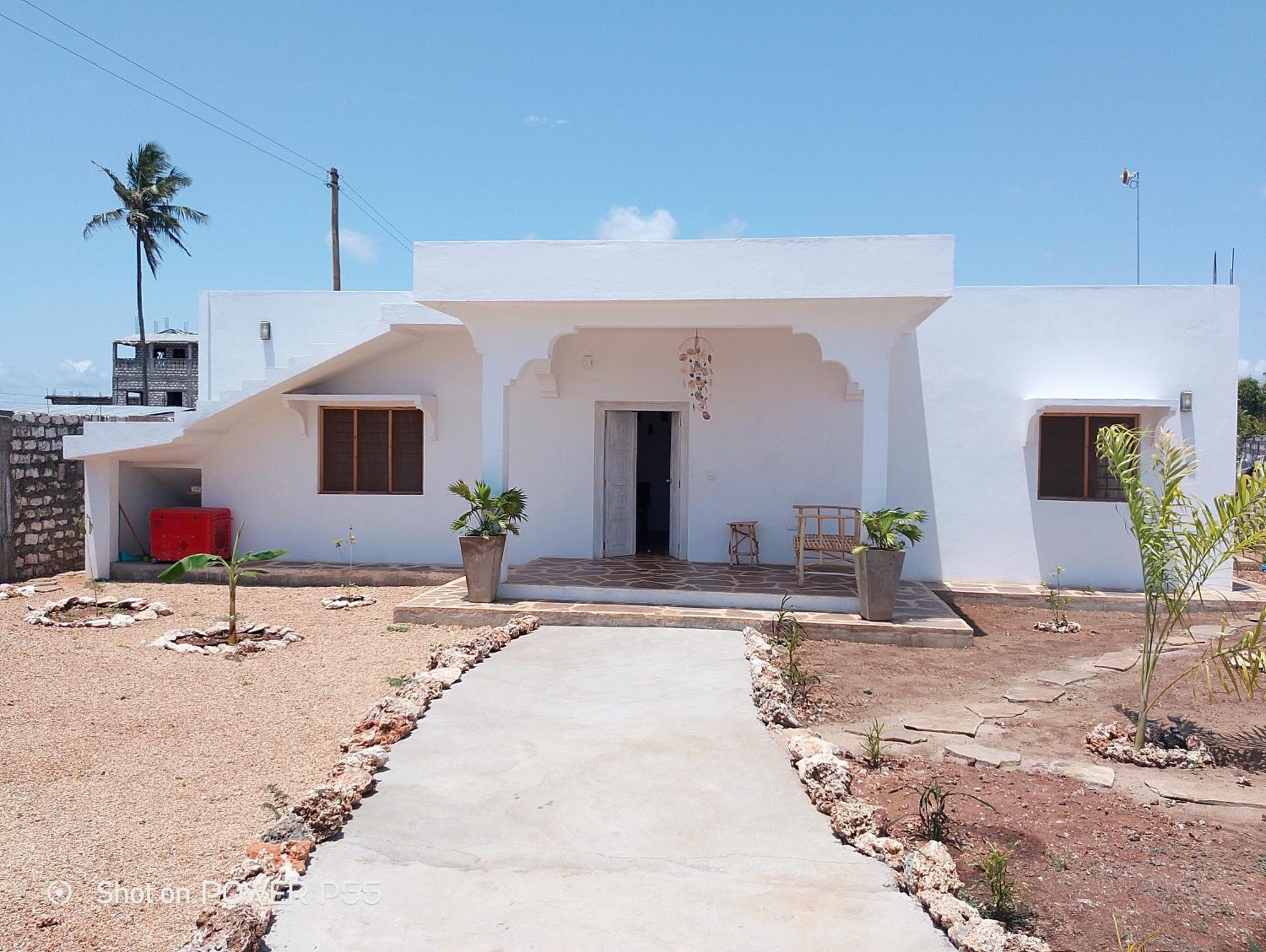 Bed and Breakfast Red Land House Watamu Exterior foto